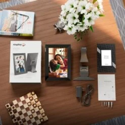 Nixplay - W10K Touch 10.1-inch LCD Smart Digital Photo Frame - Black/Silver -Capture Point 148659f6 72ba 5586 8e40 4cd95208deac