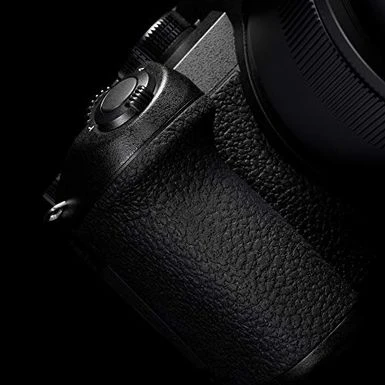 Panasonic LUMIX DC-FZ1000M2 20.1MP Digital Camera With 25-400mm F/2.8-4 Leica DC Lens 8 Panasonic LUMIX DC-FZ1000M2 20.1MP Digital Camera With 25-400mm F/2.8-4 Leica DC Lens - Image 6