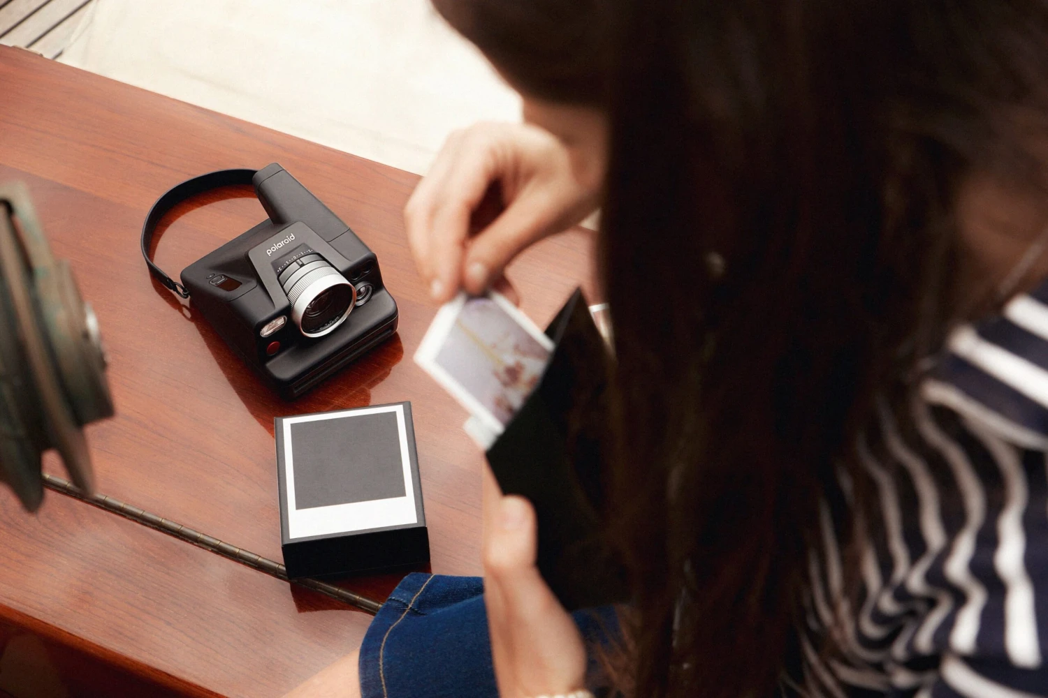 Polaroid - I-2 Instant Camera - Black 4 Polaroid - I-2 Instant Camera - Black - Image 2