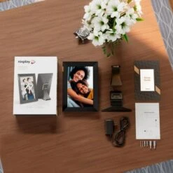 Nixplay - W10K Touch 10.1-inch LCD Smart Digital Photo Frame - Black/Gold -Capture Point f1210d6b dbed 5743 8554 1aeadd4e4890