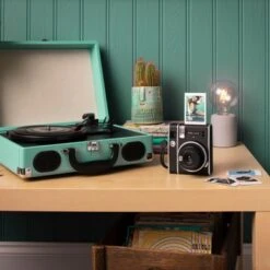 Fujifilm - INSTAX MINI 40 Instant Film Camera - Black -Capture Point f7860428 cc44 5042 8536 60e0fbe56ee3